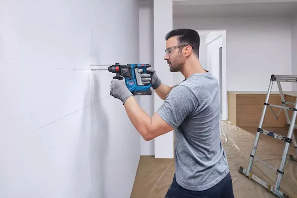 Аккумуляторный перфоратор Bosch GBH 18V-18 0611927000 — изображение 2