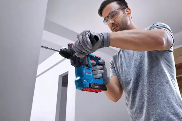 Аккумуляторный перфоратор Bosch GBH 18V-18 0611927000 — изображение 4
