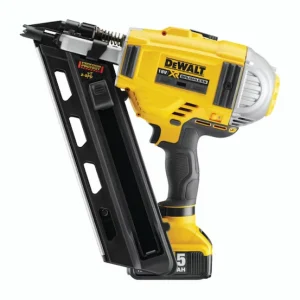 Аккумуляторный гвоздезабивной пистолет DeWalt DCN695P2