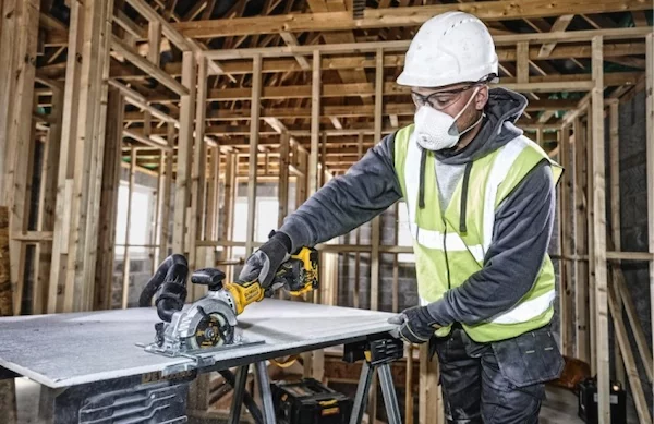 Аккумуляторная циркулярная пила DeWalt DCS571E1T — изображение 5