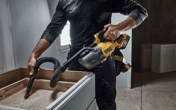 Аккумуляторный пылесос DeWalt DCV501LN — изображение 10