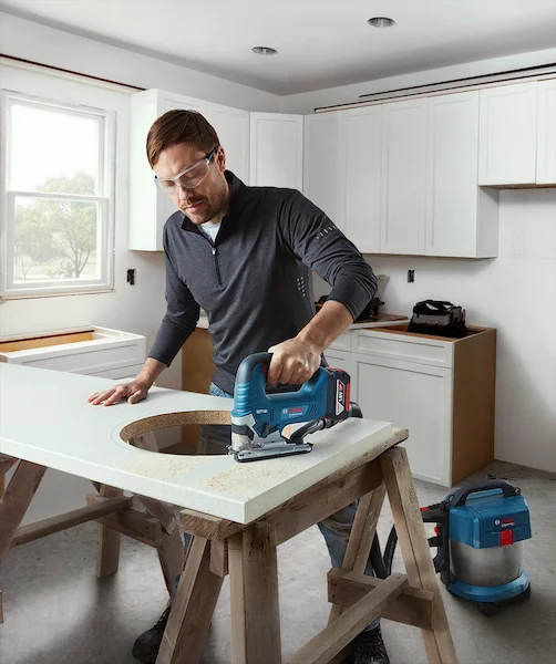 Аккумуляторная пила лобзиковая Bosch GST 185-LI 06015B3023 — изображение 3