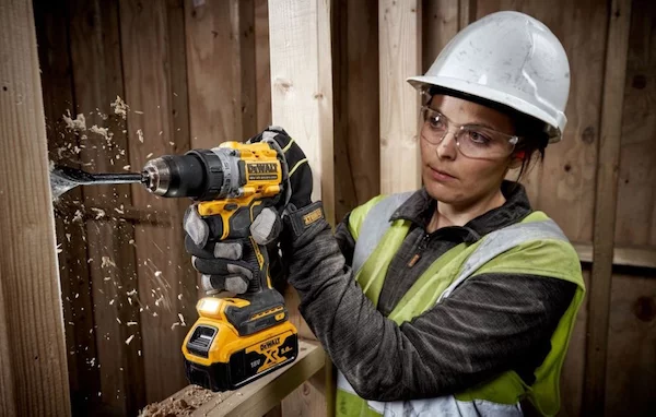 Набор аккумуляторных инструментов DeWalt DCK2051H2T (DCD800, DCF850) — изображение 8