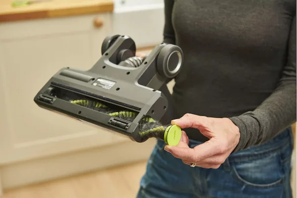 Вертикальный пылесос RYOBI ONE+ RSV18-0 18 В 5133005657 — изображение 6
